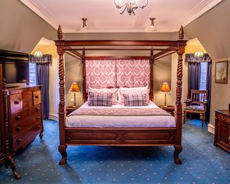 Dalmunzie Castle Hotel - Blairgowrie - Schlafzimmer