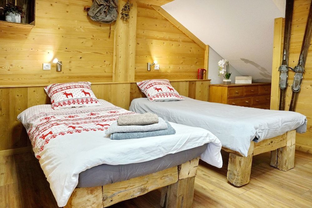 Chalet La Tuviere Bike Inn - Saint-Pancrace - Bedroom