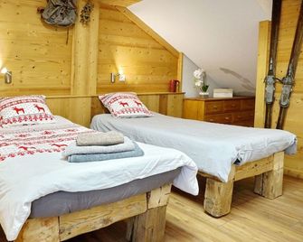 Chalet La Tuviere Bike Inn - Saint-Pancrace - Bedroom