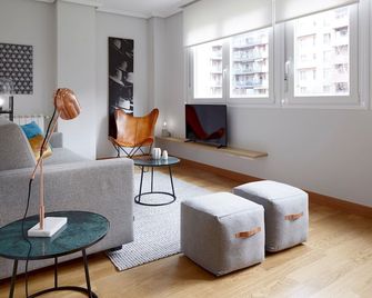 Mundaiz Apartment by FeelFree Rentals - San Sebastian - Stue