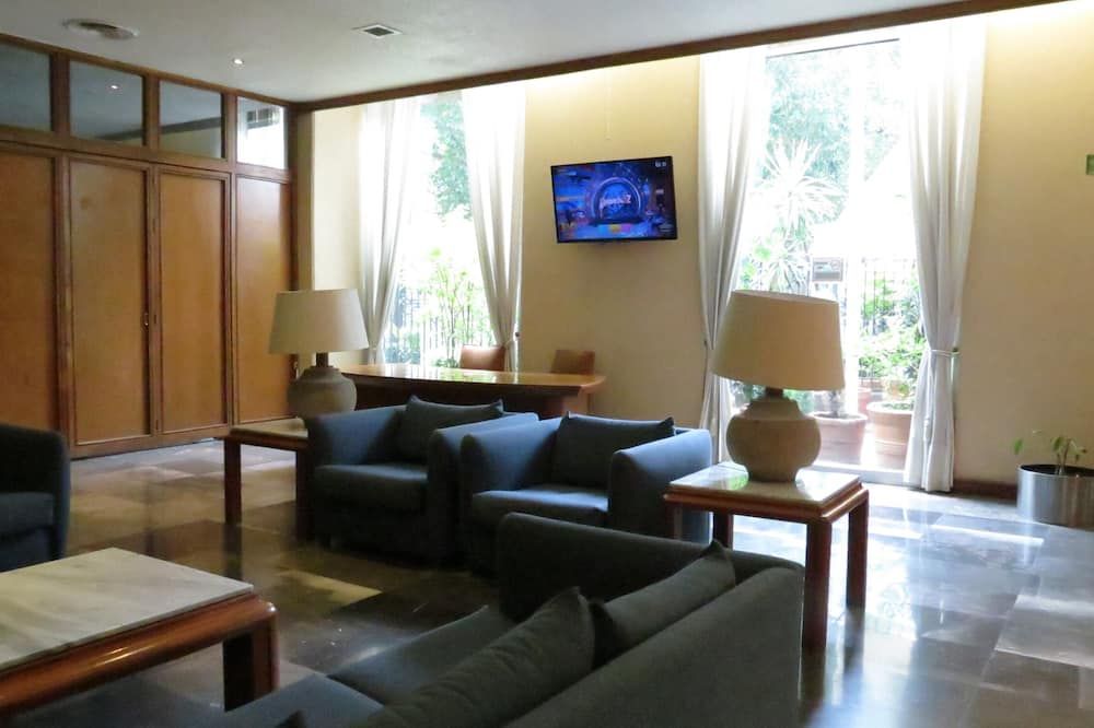 Hotel Bristol thumbnail 3