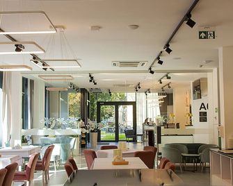 Henryk - Svinoústí - Restaurace