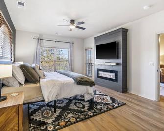 T Time Getaway - Overlooking Golf Views! - Reeds Spring - Habitación