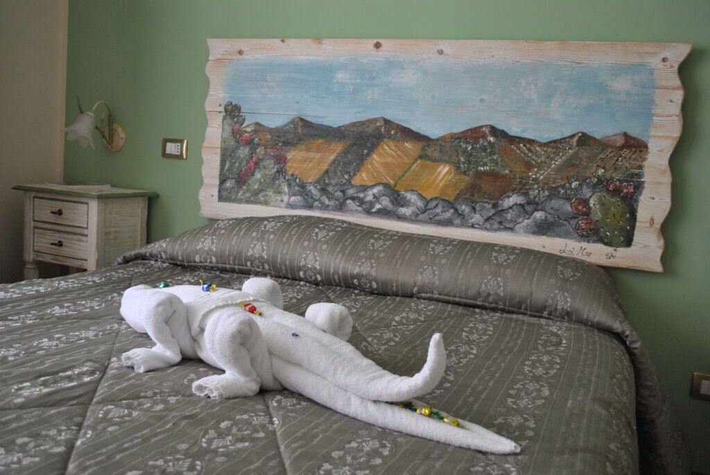 ستابور موندي بيد آند بريكفاست