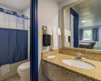 Galaxy Inn & Suites - Little Rock