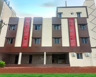 Hotel Elite Inn, Srikalahasti - Srikalahasti - Building