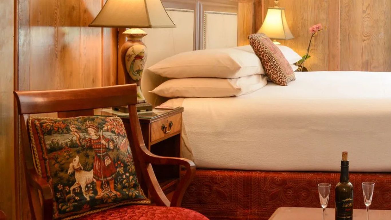 Mine and Farm, The Inn at Guerneville, CA