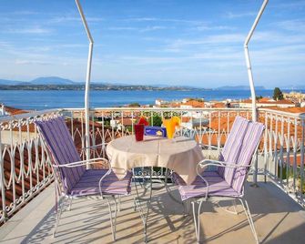 Vibrant Spetses - Mata Colorful Nest - Spétses - Balcony