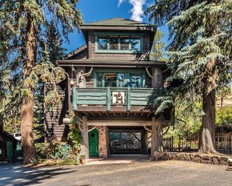 Highland Haven Creekside Inn - Evergreen - Gebäude