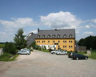Hotel & Restaurant Danelchristelgut - Lauter-Bernsbach - Building