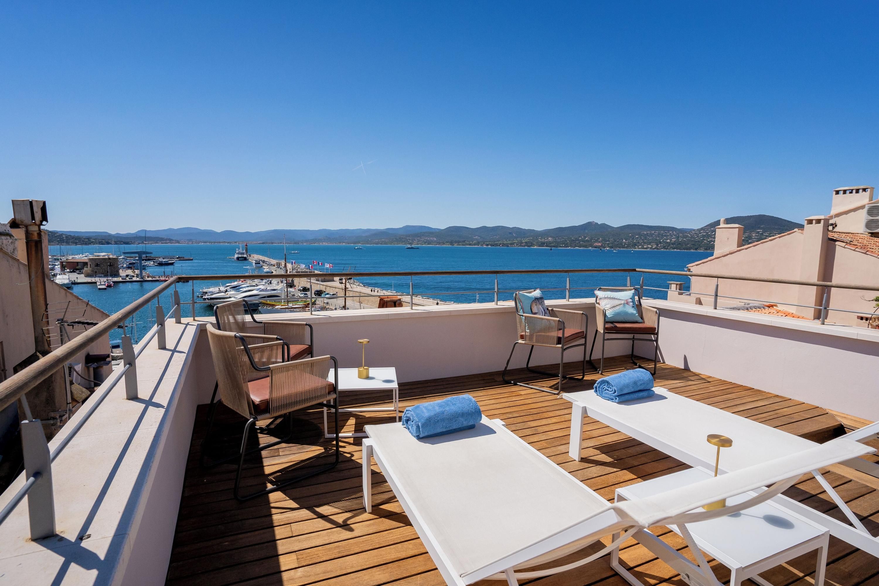 أوتل لو ياكا سان تروبيز - سان-تروبيه - شرفة