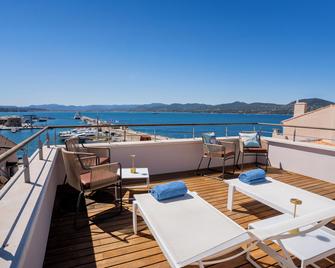 أوتل ريستورانت لو ياكا - سان-تروبيه - شرفة