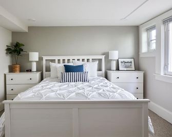 City Haven III: Blocks To Zoo, Groceries, Downtown Bus With Parking - Seattle - Slaapkamer