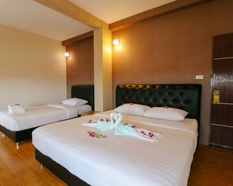 Triple Trees Hotel - Lam Luk Ka - Bedroom