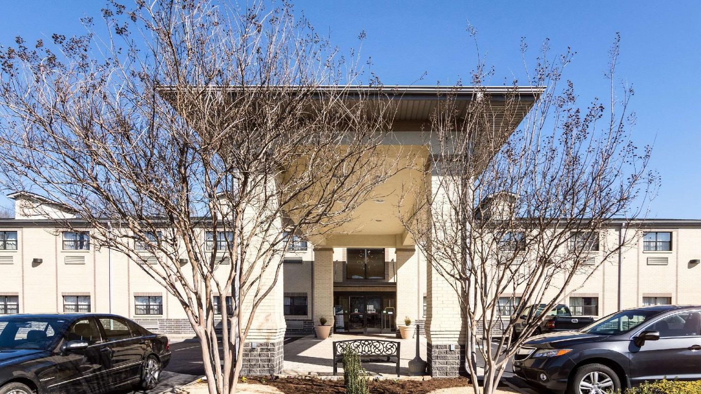 Econo Lodge Inn and Suites Little Rock SW