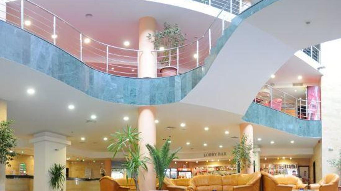 Marina Grand Beach Hotel