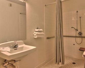 Motel 6-Sacramento, Ca - Old Sacramento North - Sacramento - Baño