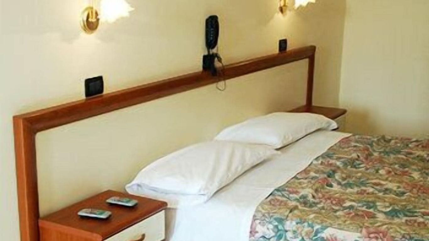 Serafino Liguria Hotel