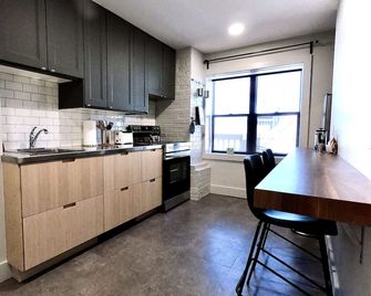 Welcome to style and elegance - Edmundston - Kitchen
