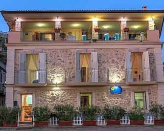 Casa del Sole - Nicotera Marina - Building