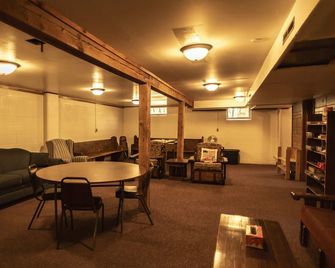 Private Cabin and Sauna on Lake Vermilion - Cook - Lounge