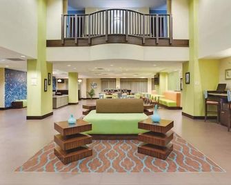 La Quinta Inn & Suites by Wyndham Tampa North I-75 - Tampa - Lobby