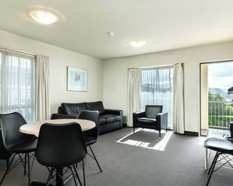 Jasmine Court Motel - פיקטון - סלון