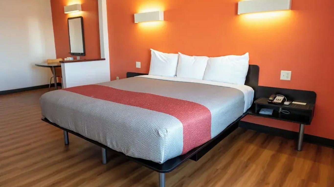 Garner Hotel Lincoln North