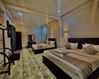 Aloe Transit Hotel - Katunayake - Спальня