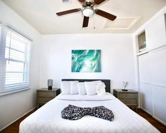 2065 Amazing Cottage - near Little Italy/Gaslamp - San Diego - Camera da letto