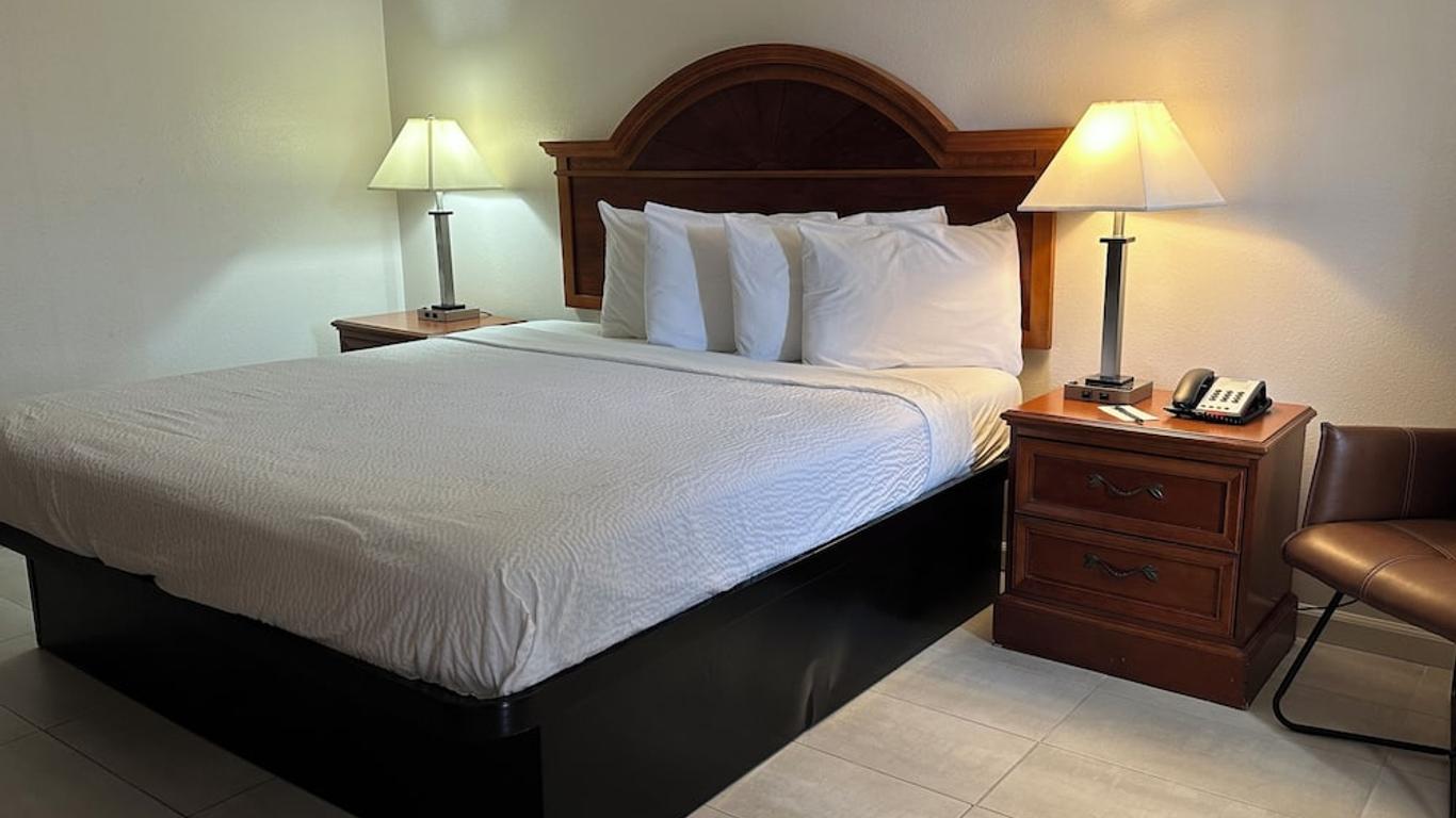 Carom Inn Denham Springs-Batonrouge