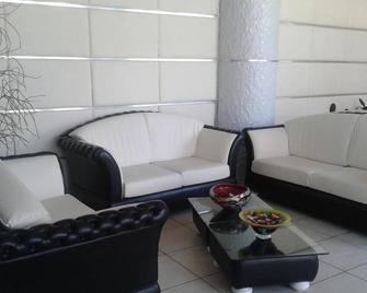 Green Hotel Ninfa - Avigliana - Living room