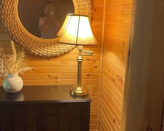Tranquil Manitoulin Cabin is peaceful and private, surrounded by forest. - Gore Bay
