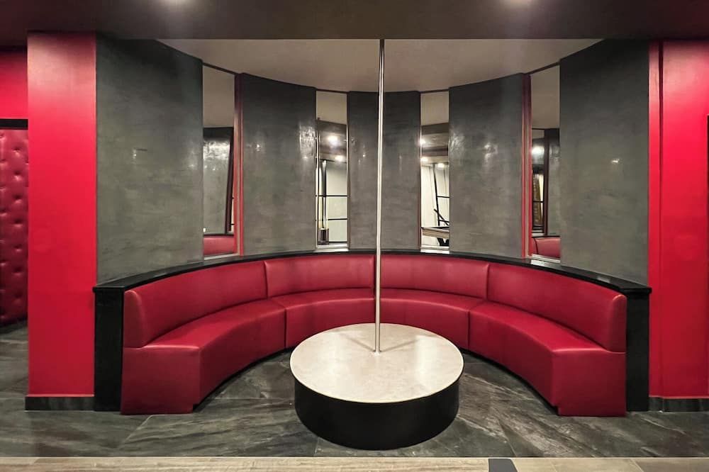 Motel Boutique Qatro - אנסנדה - טרקלין