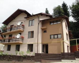 Pension Roua - Sinaia - Gebäude