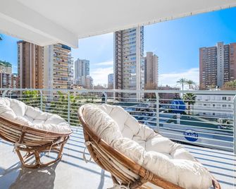 Niza 3-A Apartment Levante Beach - Benidorm - Balkon