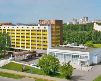 Hotel Vyatka - Kirov - Building