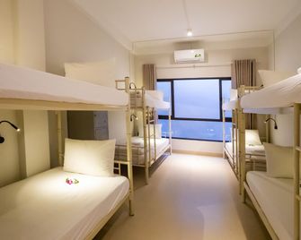 Backhome Hostel & Bar - Hoi An - Habitación