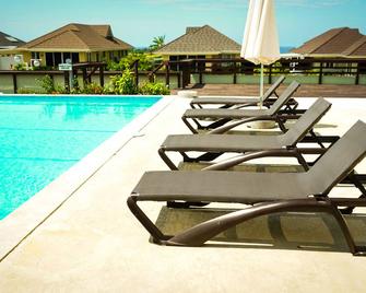 Deluxe Vista Vacation Home 2 - Priory - Piscina