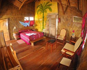 Azuluna Ecolodge - Puerto López - Bedroom