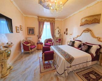 FD Luxury rooms - Βερόνα - Κρεβατοκάμαρα