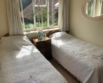 Stable Lodge B&B - Canterbury