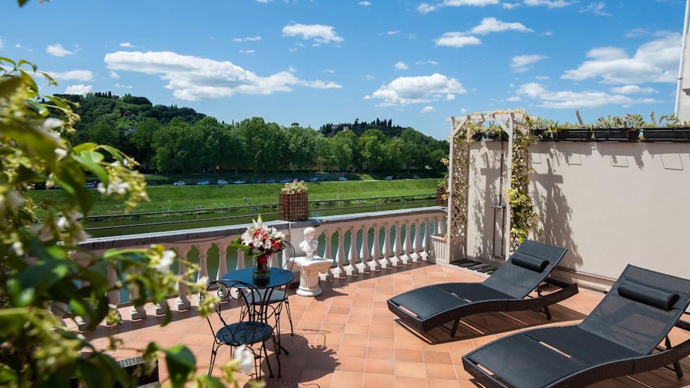 Hotel Lungarno Vespucci 50