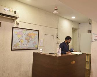 Hotel Evergreen - Mumbai - Lễ tân