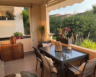 Apartment in park with pool - Cannes - Balcón