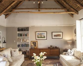Onse Rus Guest House - Prince Albert - Sala de estar