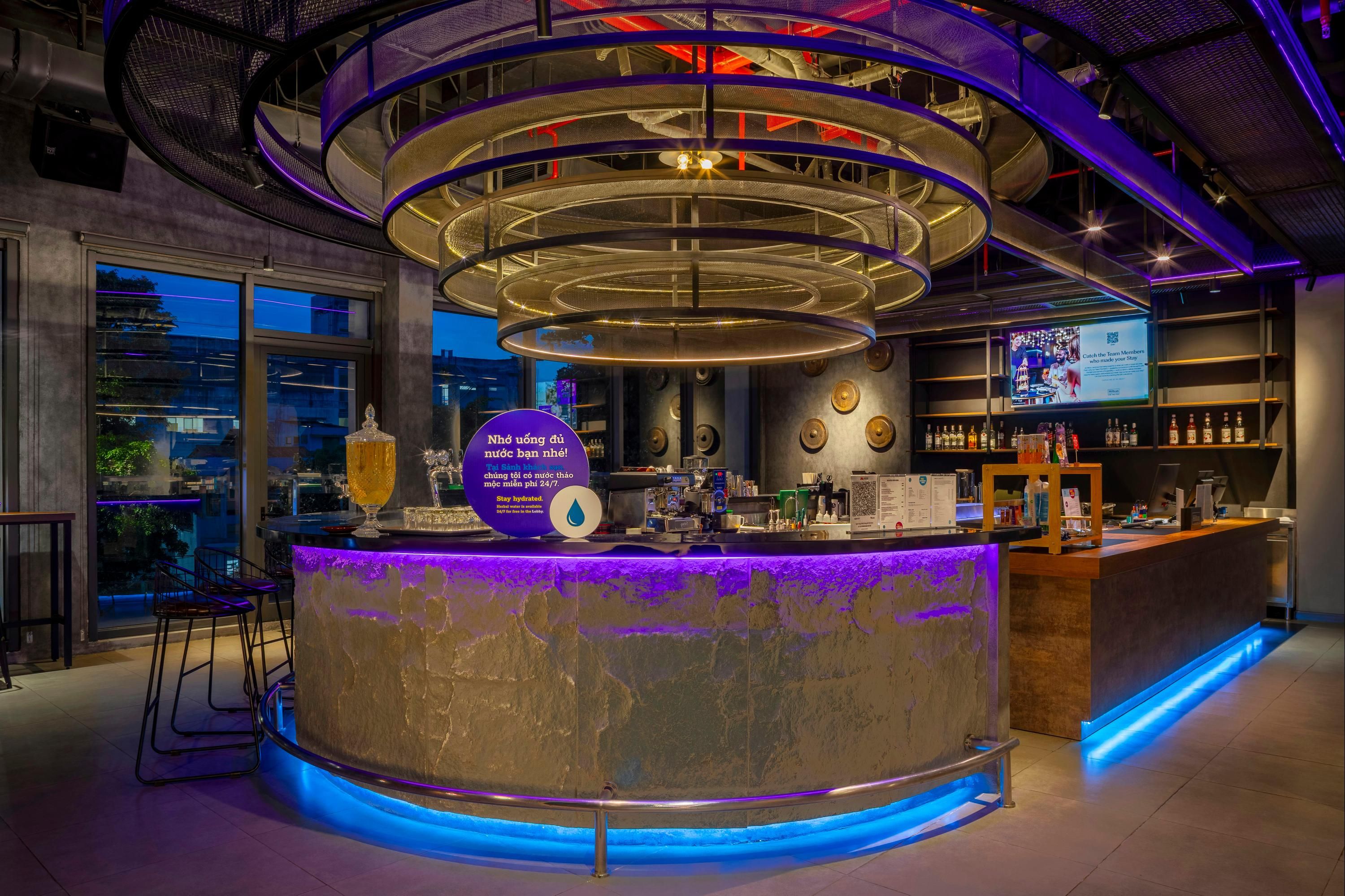 Tru by Hilton Buon Ma Thuot City Centre - Buon Ma Thuot - Bar