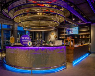 Tru by Hilton Buon Ma Thuot City Centre - Buon Ma Thuot - Bar
