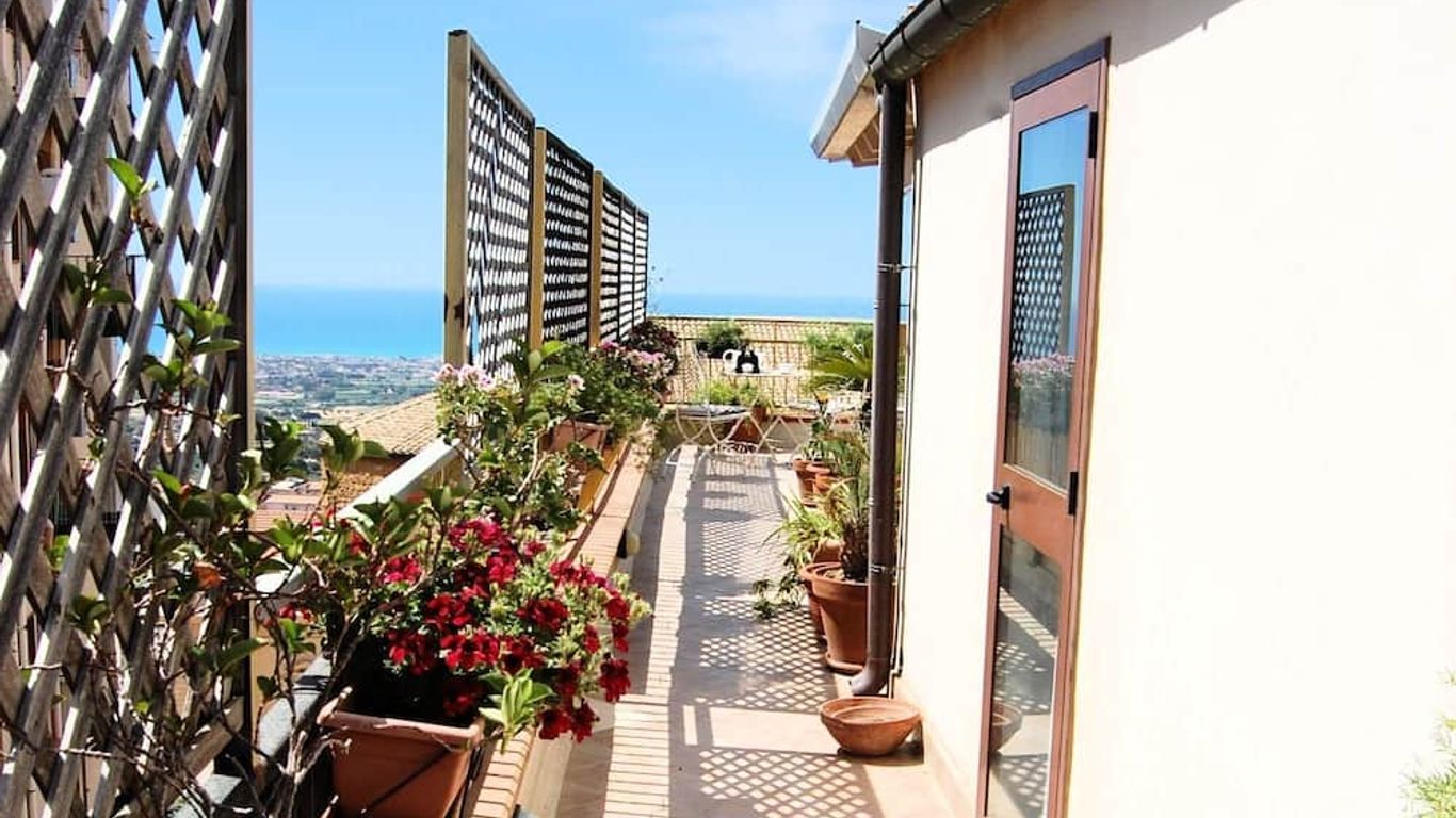 Portatenea - Atenea Collection