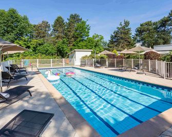 Novotel Bordeaux Merignac - Mérignac - Piscina